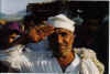 12 In de houding (Pakistan).jpg (45379 bytes)